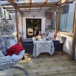 Spacious With Sauna And Terrace Διαμέρισμα