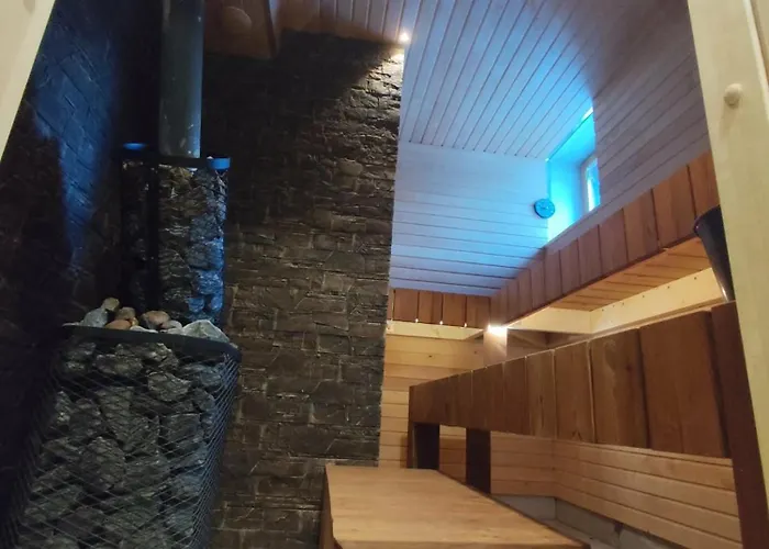 Private Sauna Retreat With Fireplace & Garden Terrace *