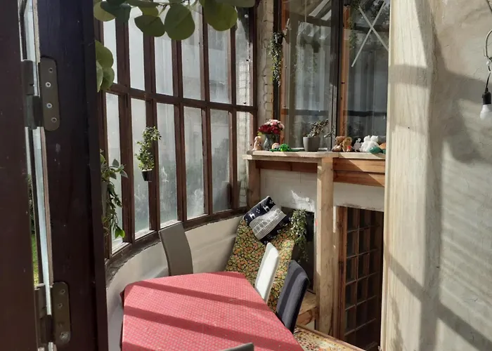 Private Sauna Retreat With Fireplace & Garden Terrace *